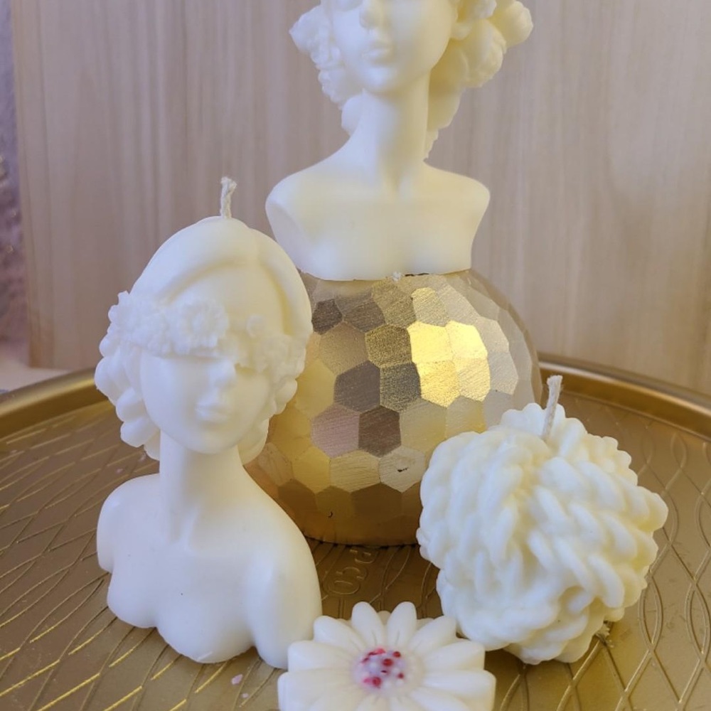 Hand mande Candles - Picture 4 of 16
